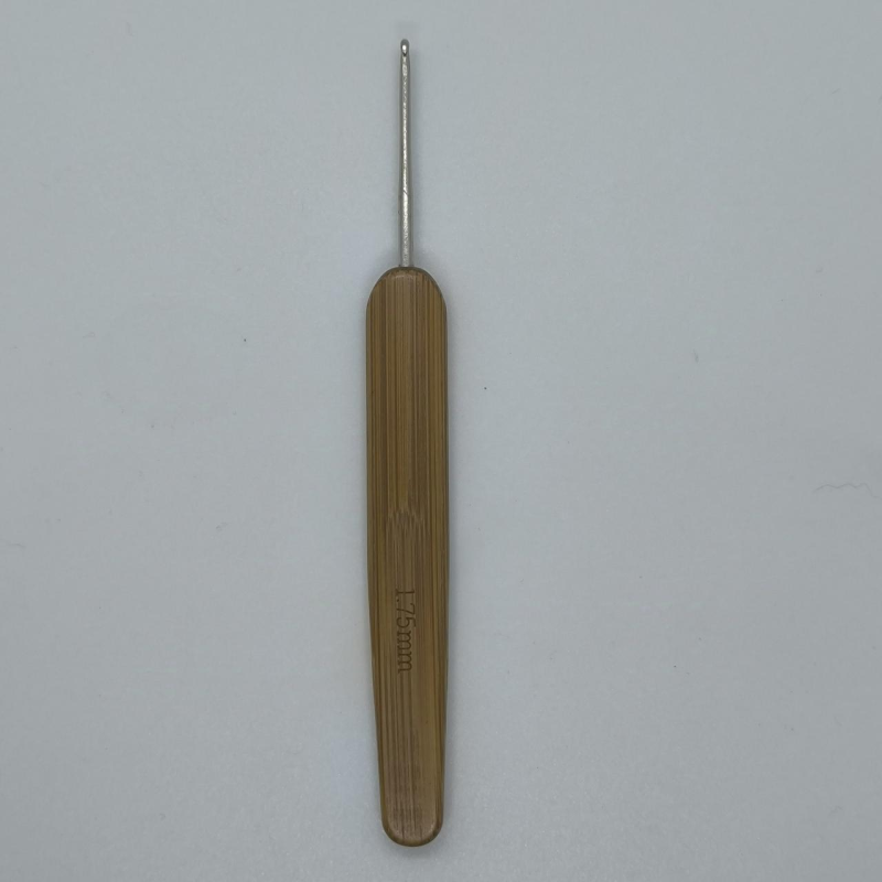 Гачок для в“язання з бамбуковою ручкою No1,75