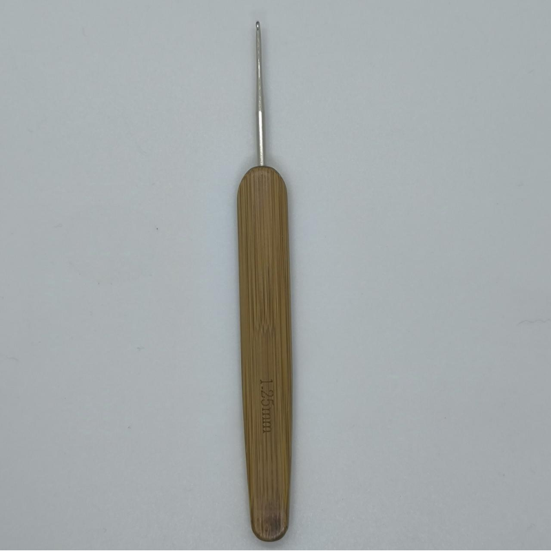 Гачок для в“язання з бамбуковою ручкою No1,25