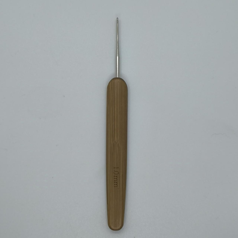 Гачок для в“язання з бамбуковою ручкою No1,0