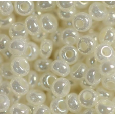Бісер перламутровий молочний 10 г, No10