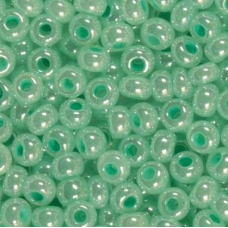 Бісер Preciosa перламутровий світло-салатовий 10 г, No10
