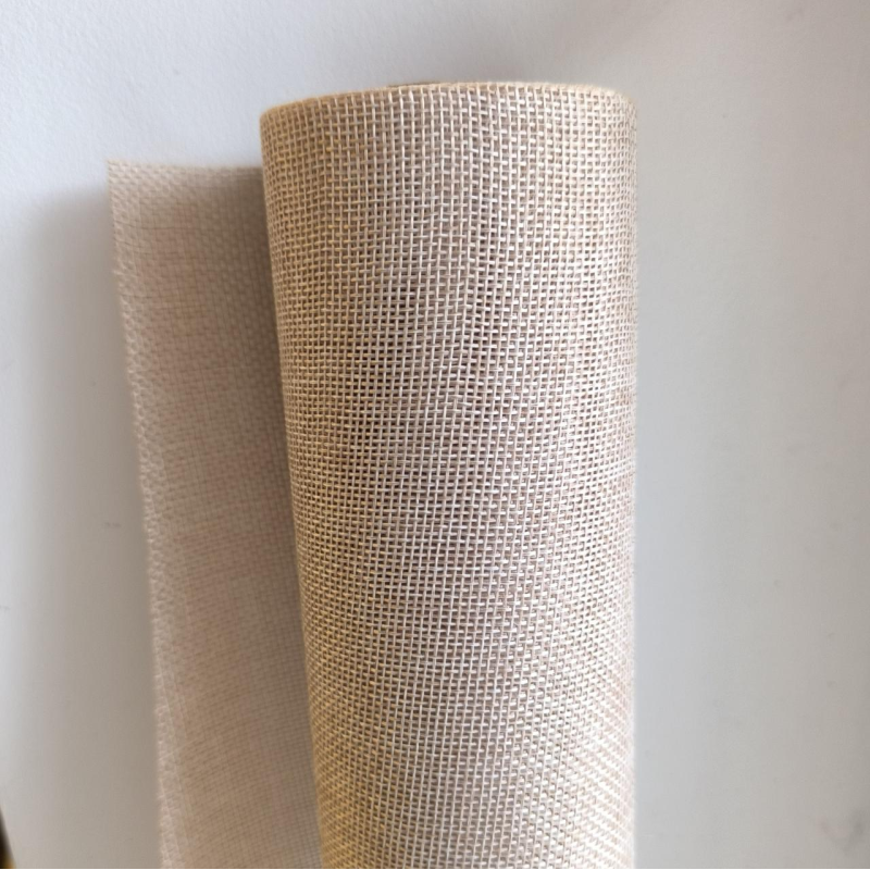 Декоративна мішковина в рулоні. Колір: бежевий