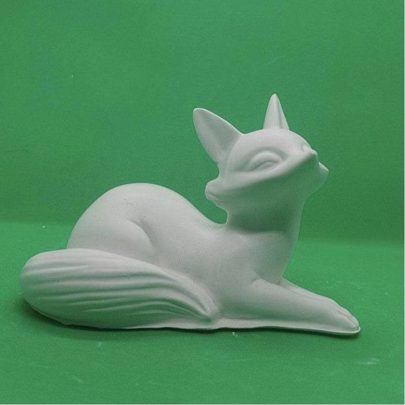 Гіпсова фігурка для розмальовування. Лисеня лежить.