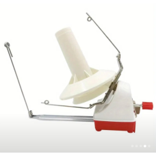 Пристрій для перемотування пряжі. Моталка для пряжі автоматична