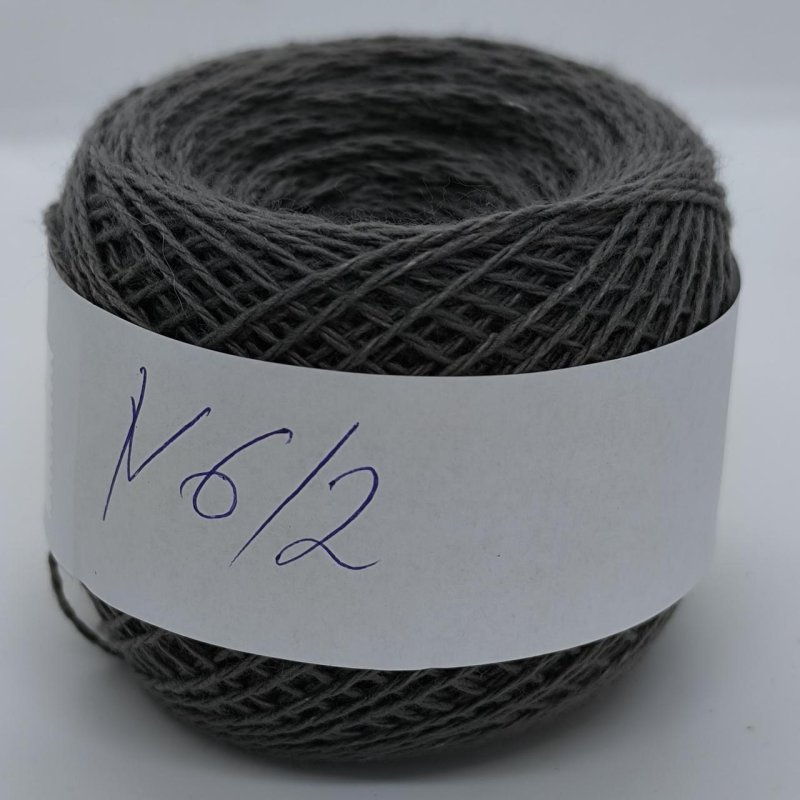 Пряжа полеестер Ярослав. 6/2 Колір: темно-сірий