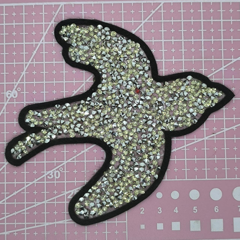 Аплікація для одягу. Ластівка.