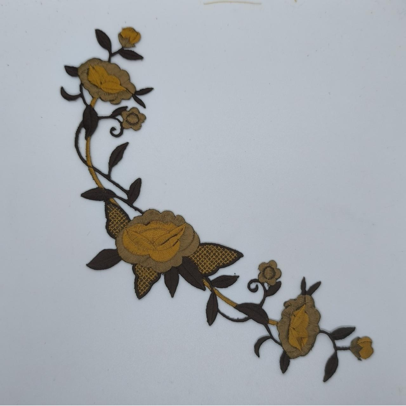 Аплікація для одягу. Коричнева троянда