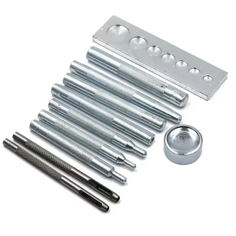 Набір пристроїв для встановлення кнопок