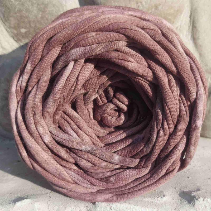 Трикотажна пряжа. Колір: коричневий меланж