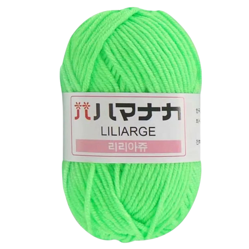 Пряжа акрилова. Салатова.