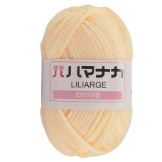 Пряжа акрилова. Кремова.