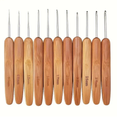 Набір гачків для в“язання з дерев“яною ручкою