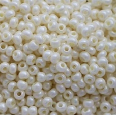 Бісер перламутрове молоко 10 г, No10