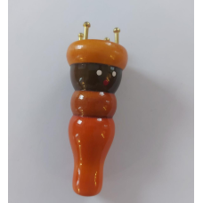 Пристрій ( лялечка) для плетіння шнурів аксесуарів