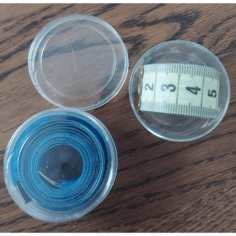 Сантиметрова стрічка 150 см у коробочці Сантиметрова стрічка 150 см у коробочці